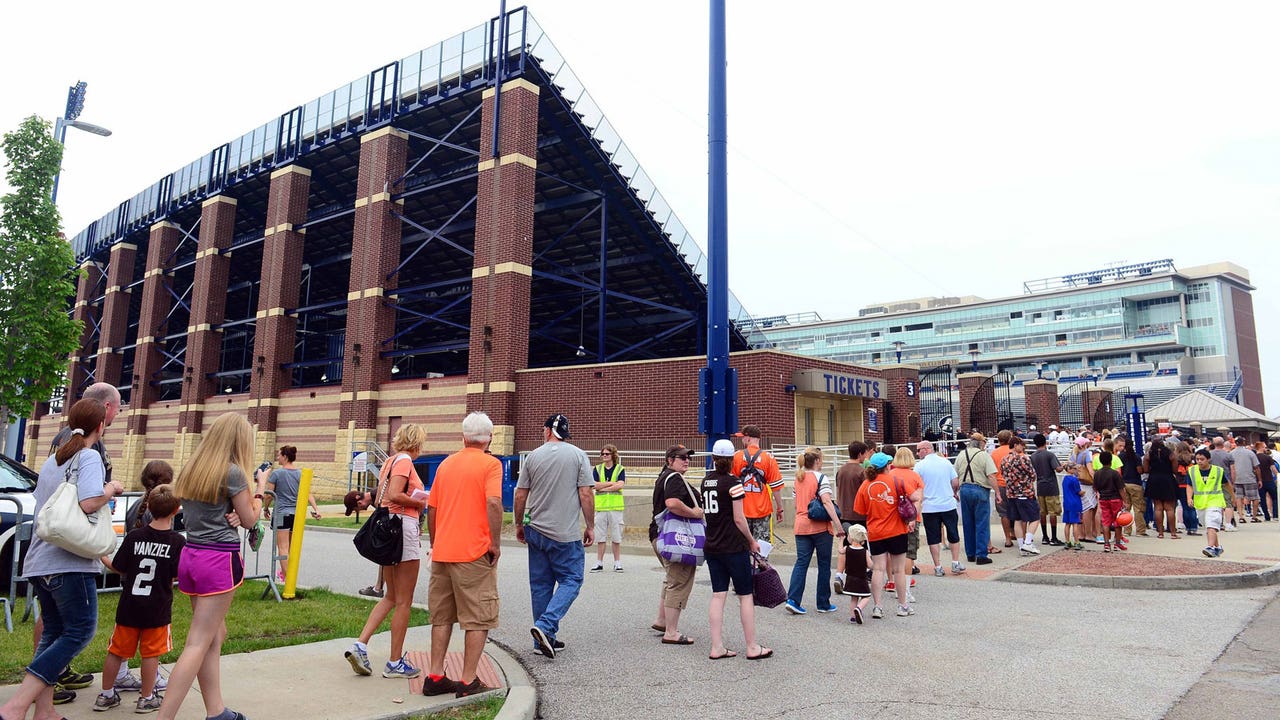 Browns exploring multiple possibilities for training camp site